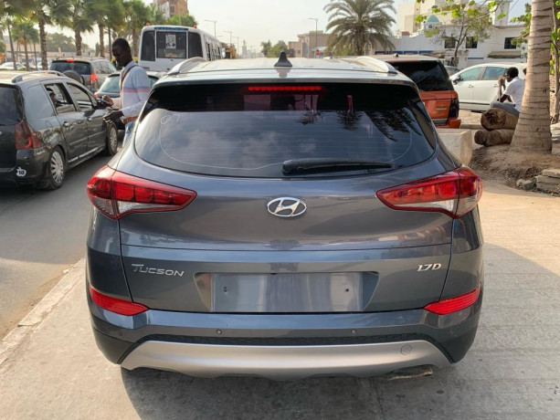 voiture-hyundai-tucson-big-2
